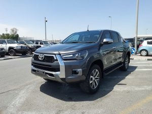 2017 TOYOTA HILUX PICK UP 2.8 4WD AT Grey