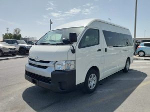 2019 TOYOTA HIACE COMMUTER VAN 2.7 2WD AT White