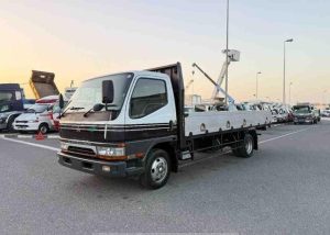 1998 MITSUBISHI CANTER TRUCK 4.2 2WD MT White