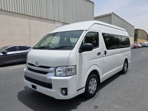 2015 TOYOTA HIACE COMMUTER VAN 3.0 4WD AT White