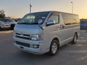 2005 TOYOTA HIACE VAN 2.0 2WD AT Silver