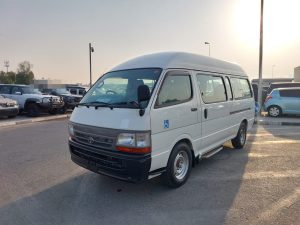 2000 TOYOTA HIACE COMMUTER VAN 3.0 2WD AT White