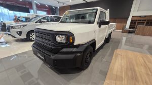 2027 TOYOTA TAMARAW PICKUP 2.4 2WD MT White