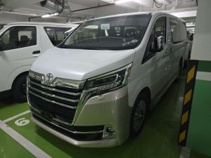 2027 TOYOTA SUPER GRANDIA VAN 2.8 2WD AT