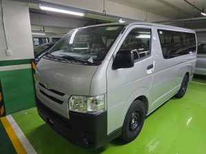 2027 TOYOTA HIACE VAN 3.0 2WD MT Silver