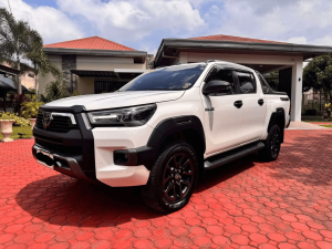 2023 TOYOTA HILUX DOUBLE CAB 2.4 2WD AT White