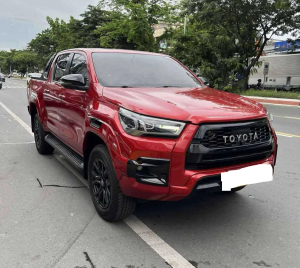 2022 TOYOTA HILUX DOUBLE CAB 2.8 4WD AT Red
