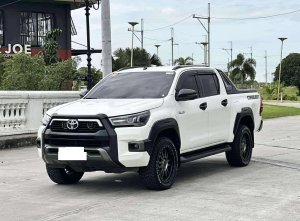 2021 TOYOTA HILUX DOUBLE CAB 2.8 4WD AT White