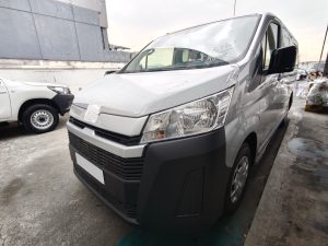 2027 TOYOTA HIACE VAN 2.8 2WD MT White