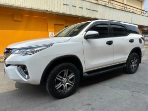 2018 TOYOTA FORTUNER SUV 2.4 2WD AT White
