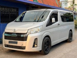 2021 TOYOTA HIACE VAN 2.8 2WD MT Silver
