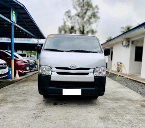 2022 TOYOTA HIACE VAN 3.0 2WD MT White