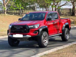 2025 TOYOTA HILUX PICKUP 2.8 4WD AT Red