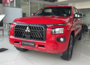 2026 MITSUBISHI TRITON GLX DOUBLE CAB 2.4 2WD AT Red