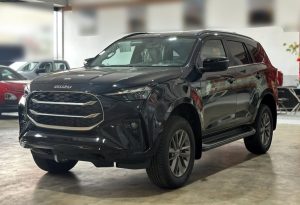 2026 ISUZU MU-X SUV 1.9 4WD AT Black