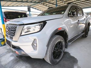 2025 NISSAN NAVARA DOUBLE CAB 2.5 4WD AT Gray