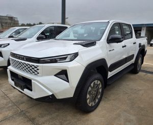 2027 TOYOTA HILUX DOUBLE CAB 2.8 4WD AT White