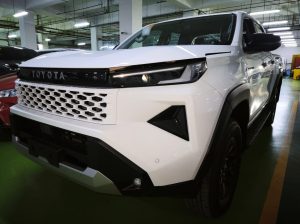2027 TOYOTA HILUX DOUBLE CAB 2.8 4WD MT White