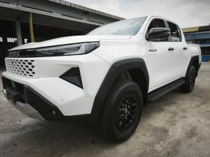 2027 TOYOTA HILUX DOUBLE CAB 2.8 4WD MT White