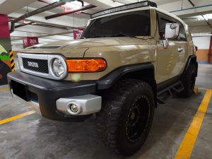 2017 TOYOTA LAND CRUISER FJ SUV 4.0 4WD AT Beige