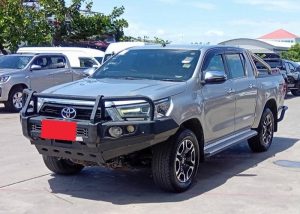 2021 TOYOTA HILUX REVO HIGHT DOUBLE CAB 2.8 4WD AT Silver
