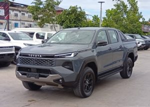 2026 TOYOTA HILUX TRAVO OVERLAND PLUS DOUBLE CAB 2.8 4WD AT Gray