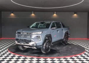2026 TOYOTA HILUX TRAVO OVERLAND PLUS DOUBLE CAB 2.8 4WD AT Gray