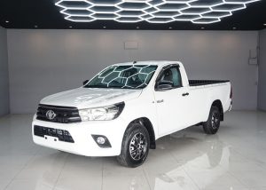 2019 TOYOTA HILUX REVO J SINGLE CAB 2.4 2WD AT White