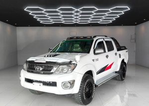 2010 TOYOTA HILUX VIGO G DOUBLE CAB 3.0 4WD AT White