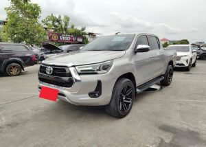2021 TOYOTA HILUX REVO HIGHT DOUBLE CAB 2.8 4WD AT Silver
