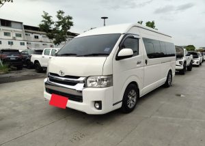 2018 TOYOTA VAN COMMUTER 3.0 2WD MT White