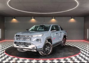 2026 TOYOTA HILUX TRAVO OVERLAND PLUS DOUBLE CAB 2.8 4WD AT Gray
