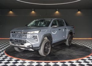 2026 TOYOTA HILUX TRAVO OVERLAND PLUS DOUBLE CAB 2.8 4WD AT Gray