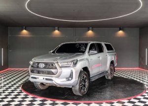 2021 TOYOTA HILUX REVO MID DOUBLE CAB 2.4 4WD MT Silver