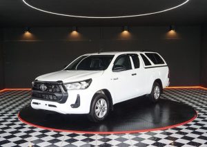 2020 TOYOTA HILUX REVO MID SMART CAB 2.4 2WD AT White