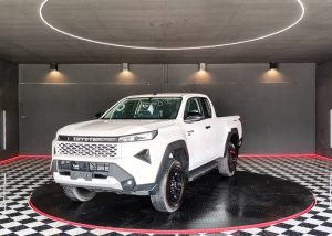 2026 TOYOTA HILUX TRAVO PREMIUM SMART CAB 2.8 2WD AT White