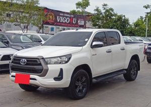 2020 TOYOTA HILUX REVO ENTRY DOUBLE CAB 2.4 2WD AT White