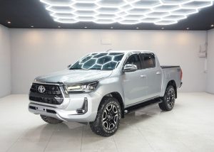 2021 TOYOTA HILUX REVO HIGHT DOUBLE CAB 2.8 4WD AT Silver