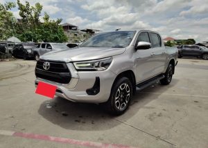 2021 TOYOTA HILUX REVO HIGHT DOUBLE CAB 2.8 4WD AT Silver