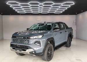 2026 TOYOTA HILUX TRAVO OVERLAND DOUBLE CAB 2.8 4WD AT Gray