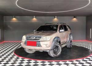 2007 TOYOTA SUV V FORTUNER 3.0 4WD AT Brown