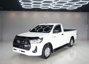 2021 TOYOTA HILUX REVO ENTRY SINGLE CAB 2.4 2WD MT White