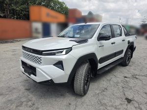 2026 TOYOTA HILUX DOUBLE CAB 2.8 4WD AT White Hover