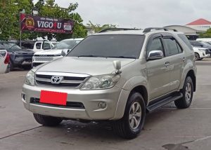 2005 TOYOTA SUV V FORTUNER 2.7 4WD AT Silver