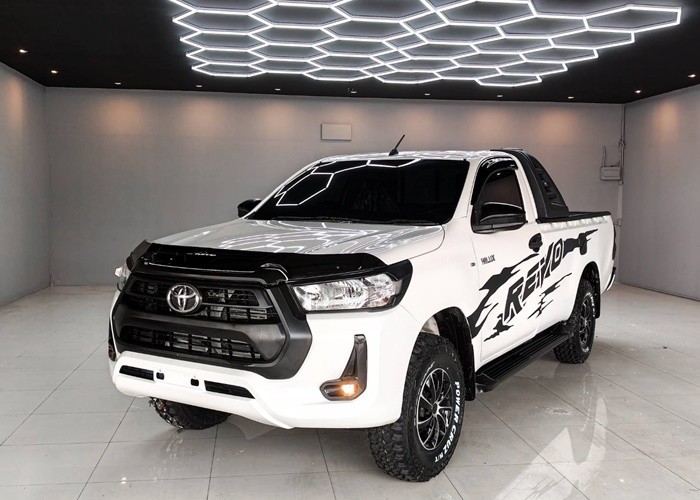 2022 TOYOTA HILUX REVO J SINGLE CAB 2.4 2WD MT White
