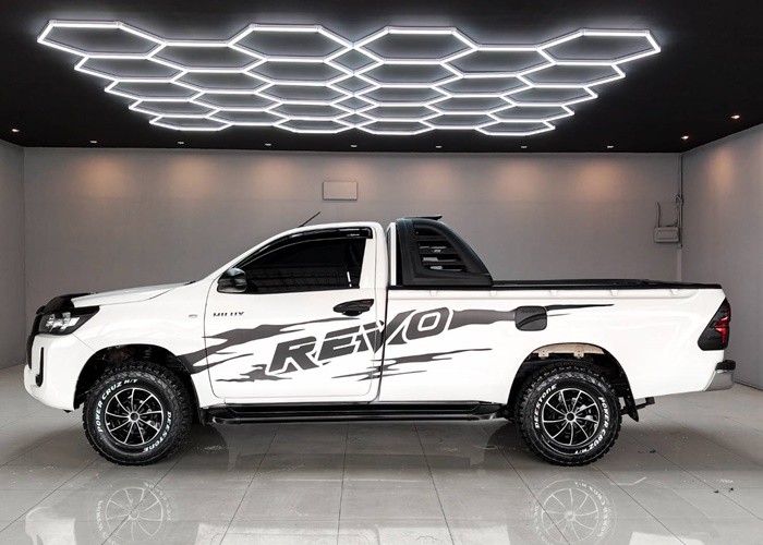 2022 TOYOTA HILUX REVO J SINGLE CAB 2.4 2WD MT White