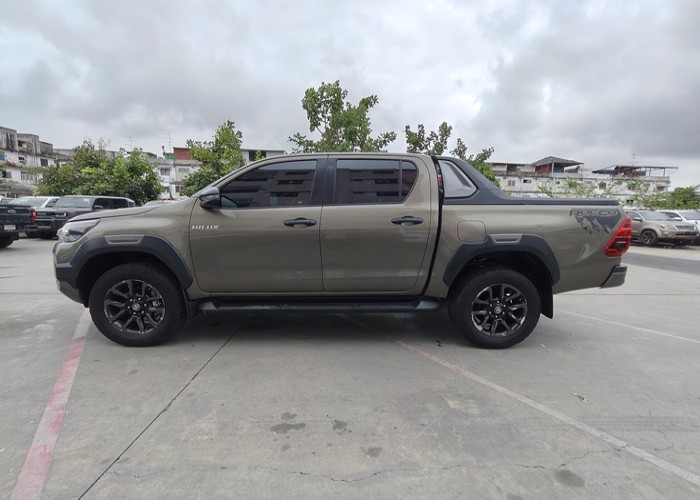 2021 TOYOTA HILUX ROCCO HIGHT DOUBLE CAB 2.4 2WD AT bronze