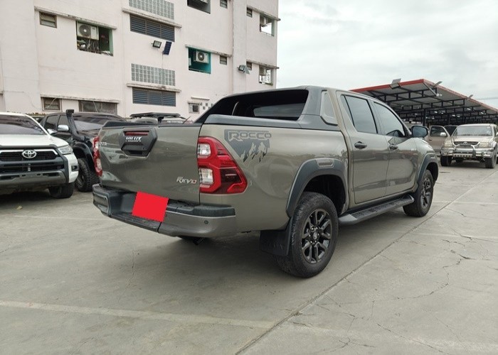 2021 TOYOTA HILUX ROCCO HIGHT DOUBLE CAB 2.4 2WD AT bronze