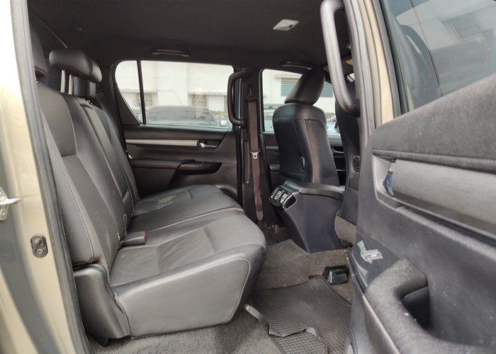 2021 TOYOTA HILUX ROCCO HIGHT DOUBLE CAB 2.4 2WD AT bronze