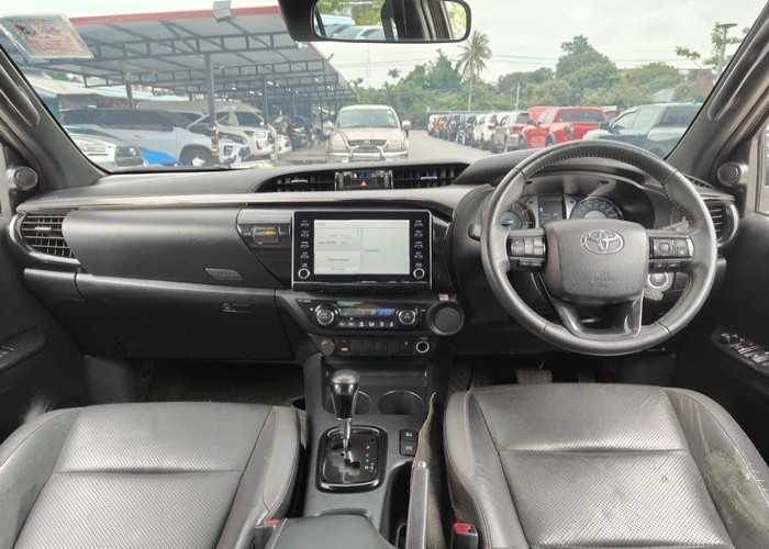 2021 TOYOTA HILUX ROCCO HIGHT DOUBLE CAB 2.4 2WD AT bronze